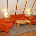 Zeltdachhaus Mit W Lan Sehr Damp